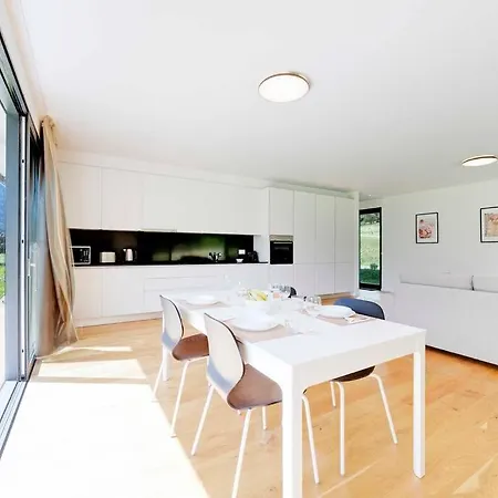Talitha Modern Design And Parking * Claro